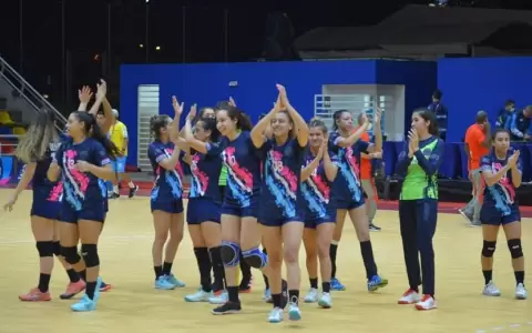 Las Guerreras ganan su segundo partido y lideran el Grupo B