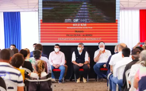 Gobierno inaugura ruta Villa Oliva-Alberdi