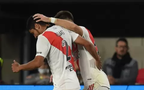 Robert Rojas vuelve a marcar en River Plate, pero se retira lesionado