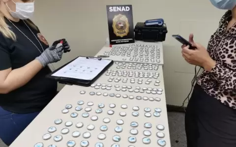 Senad detecta botones de prendas de vestir cargados con coca�na