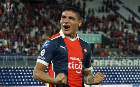 Cerro Porte�o golea a Nacional y mantiene el coliderato con Guaran�
