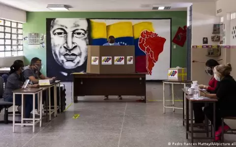 Elecciones en Venezuela: oficialismo gana con 42% de participaci�n