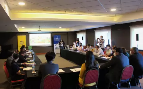 Eval�an acciones para mejorar producci�n y comercializaci�n frutihort�cola