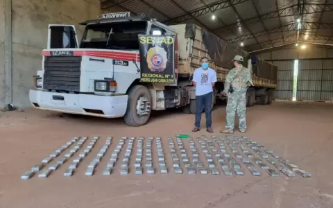 Incautan 60 kilos de marihuana y cami�n robado en un establecimiento