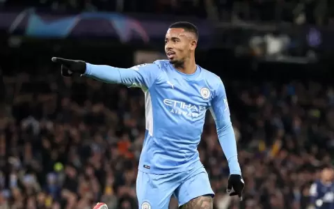 Manchester City remonta PSG y se queda con el primer lugar