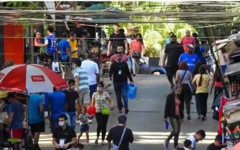 Ciudad del Este: Black Friday arranc� con presencia de varios turistas