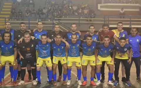 Jornada de definici�n en el Nacional de F�tbol de Sal�n