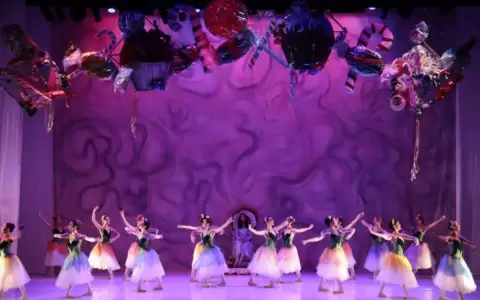 50 a�os del Ballet Cl�sico y Moderno Municipal
