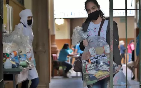 MEC entrega �ltimo kits de alimentos del a�o a estudiantes de Asunci�n