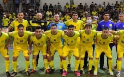 Carmen del Paran� vence a Cambyret� y es l�der solitario