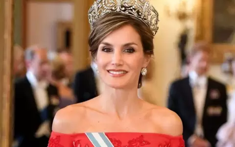 Reina Letizia llega esta noche a Paraguay y cumplir� apretada agenda humanitaria