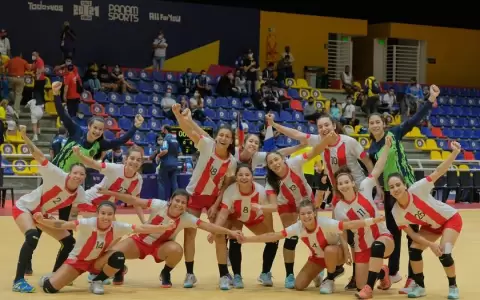 Las Guerreras superan a Chile y disputar�n la final ante Argentina