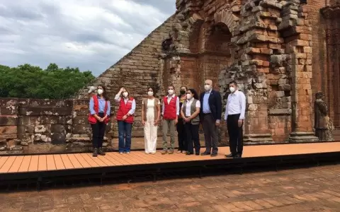 La reina Letizia visit� las ruinas jesu�ticas