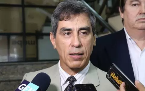 Luis Villamayor: �La justicia en este pa�s est� arrodillada a la pol�tica�