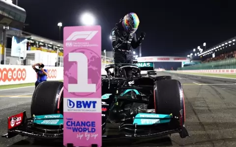 Hamilton gana con comodidad la pole position del GP de Qatar