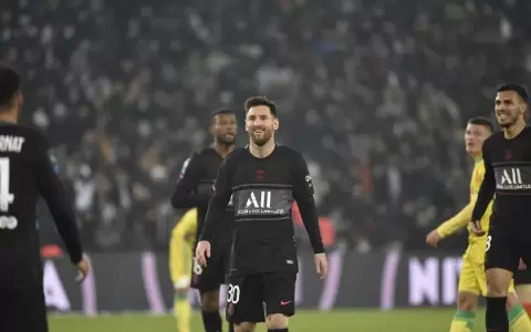 Paris Saint-Germain supera a Nantes con un golazo de Messi