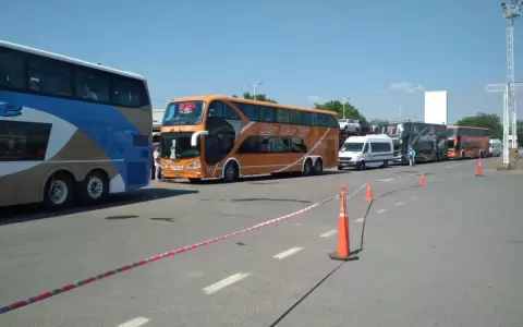 Argentina anuncia la circulaci�n de buses de larga distancia