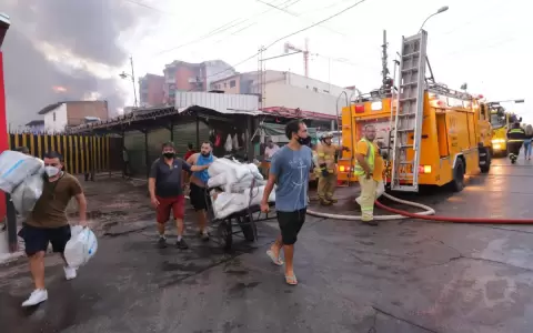 Comerciantes del Mercado 4: ''Los del Municipio nunca hicieron nada, solo quieren recaudar"
