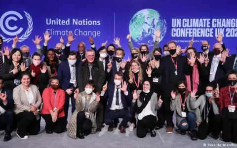 COP26 adopta finalmente un acuerdo sobre cambio clim�tico