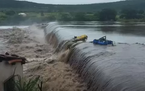 Se derrumb� una represa en el noreste de Brasil tras semanas de fuertes lluvias e inundaciones