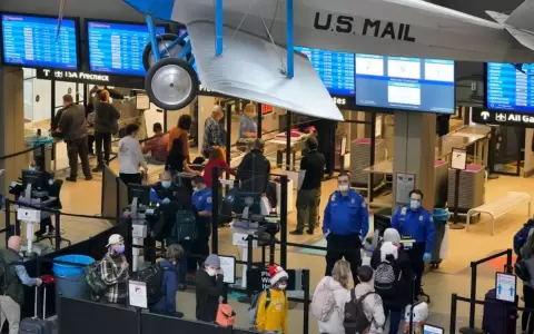 �micron: aerol�neas cancelan cerca de 4.500 vuelos en todo el mundo en plena Navidad