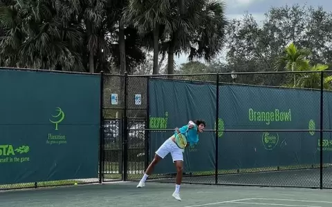 Daniel Vallejo vence a Ryan Colby y es finalista del Orange Bowl