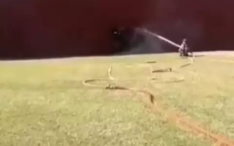 Luque: incendio de gran magnitud en dep�sito de productos de limpieza