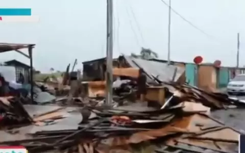 Temporal arras� con viviendas precarias en la Costanera