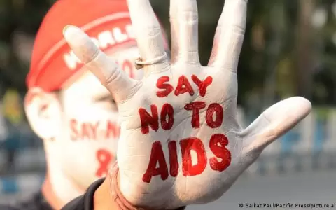 La pandemia de covid aleja a la ONU de su meta de acabar con el sida en 2030