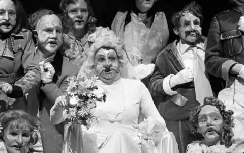 Ciclo de "teatro le�do" en enero