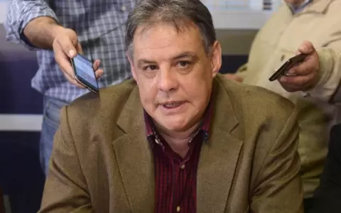 Hugo Richer: "Se debe replantear una pol�tica de seguridad en el pa�s"