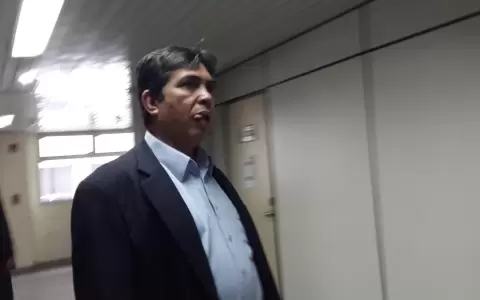 Excontralor Vel�zquez se present� a cumplir su condena en Tacumb�