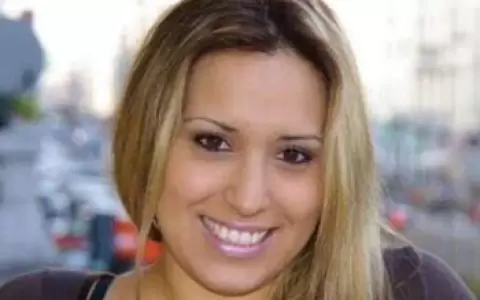 Mujer denuncia a sacerdote por su adopci�n a familia italiana