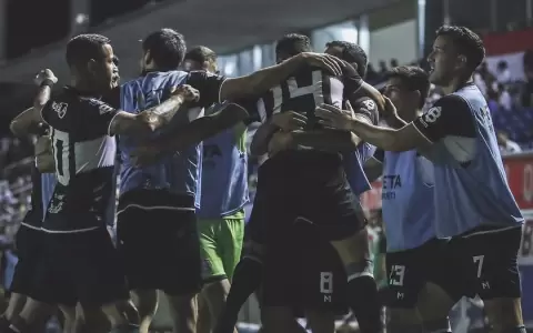 Olimpia vence a Nacional y clasifica para la Copa Libertadores 2022