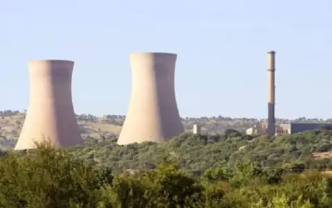El pa�s que destruy� voluntariamente sus armas nucleares