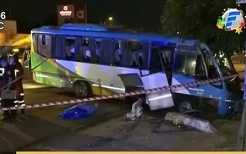 Vuelco de bus deja una mujer fallecida