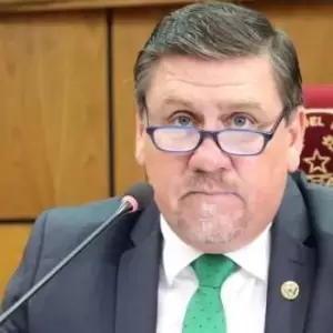 Blas Llano confirma aspiraciones presidenciales y dice que Cartes es su amigo