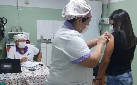 Hospital de Cl�nicas habilita vacunatorio para la poblaci�n en general