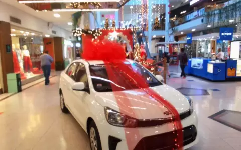 Los shoppings apelan a todo tipo de sorteos y promociones.