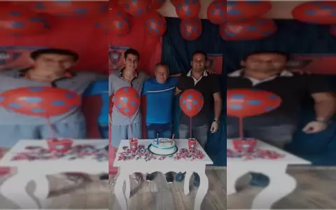 Giancarlos Juliadoza y una foto que se viraliz� en redes sociales