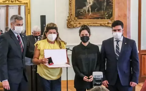 Nueve "Maestros Artesanos" reciben medalla al m�rito