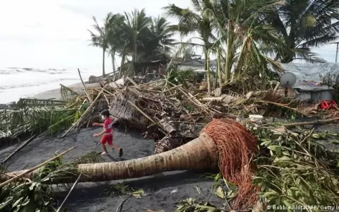 Tif�n Rai deja al menos 31 muertos en Filipinas