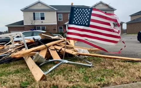 Tornados en EE.UU.: rescatistas contin�an buscando a los desaparecidos