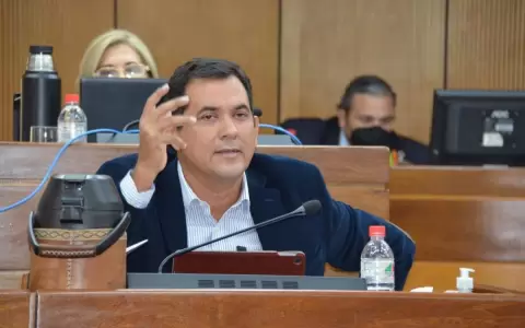 En Colorado A�etete �ya no hay futuro�, dice Ar�valos tras �fugarse� a Honor Colorado