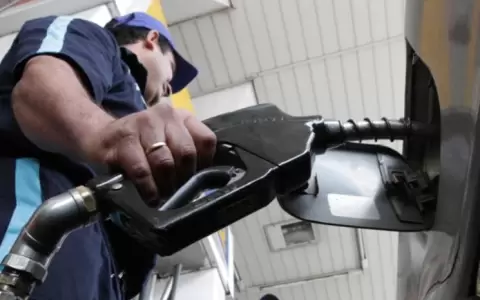 Protestar�n por suba de combustible frente al Pante�n de los H�roes