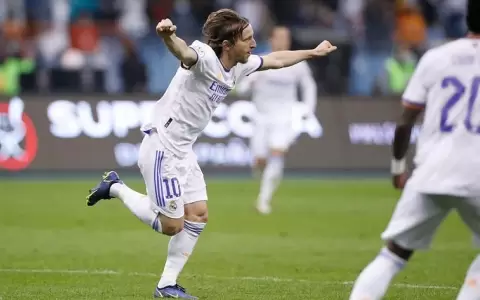 Real Madrid vence a Bilbao y se consagra campe�n de la Supercopa