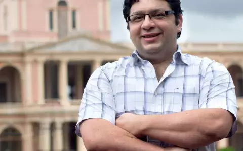 Fabi�n Chamorro y el ejercicio de divulgar la historia