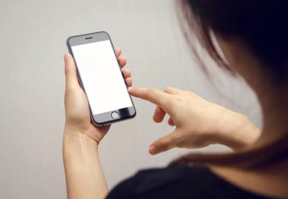 Proyecto de ley busca terminar con estafas por l�neas celulares
