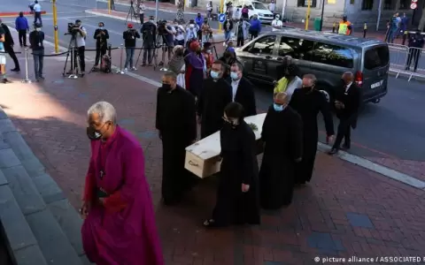 Sud�frica da �ltimo adi�s a Desmond Tutu