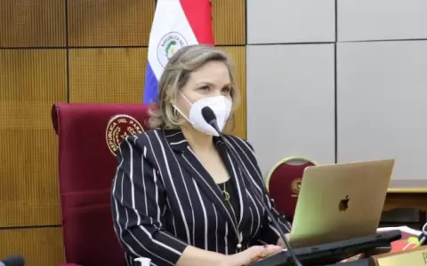 Fin de Ley de Emergencia impide compra de vacunas pedi�tricas, dice senadora